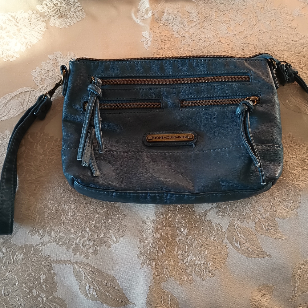 Stone Mountain Accessories Blue Leather Crossbody Bag